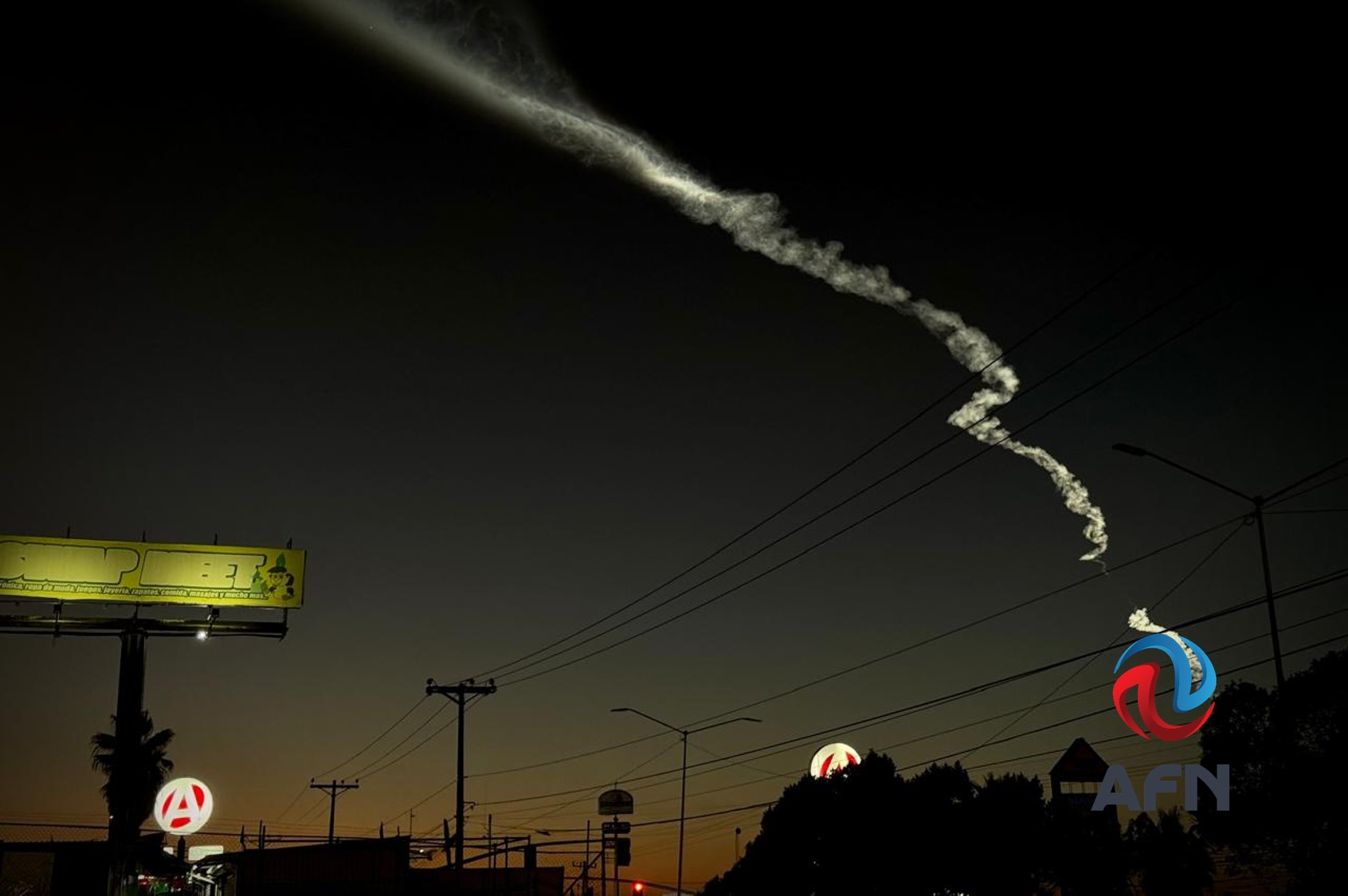 Cohete de SpaceX iluminó el Pacífico