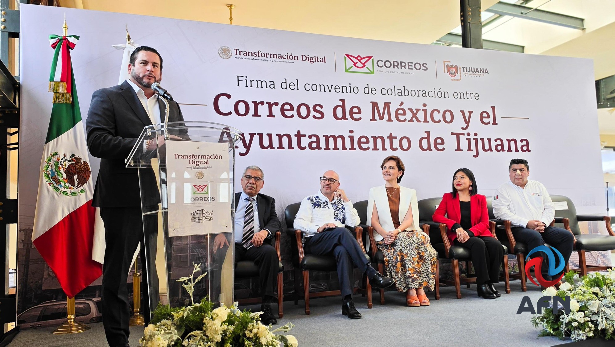 Ismael Burgueño firmó convenio de colaboración para rehabilitar edificio de correos en Tijuana