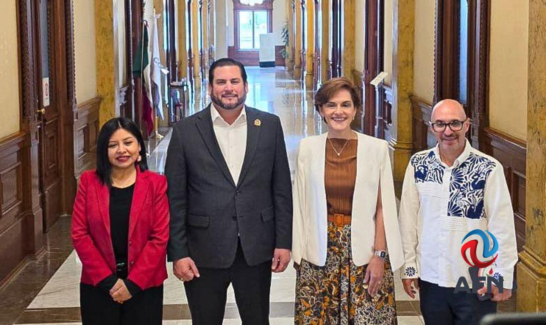 Ismael Burgueño firmó convenio de colaboración para rehabilitar edificio de correos en Tijuana