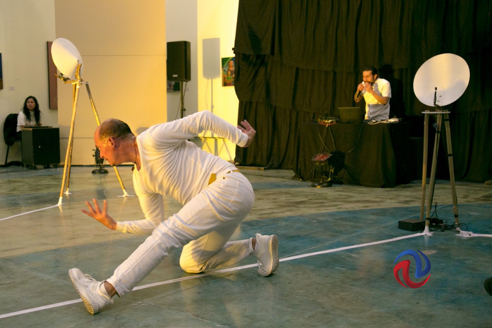 Abren convocatoria para apoyos económicos a creadores de teatro y danza