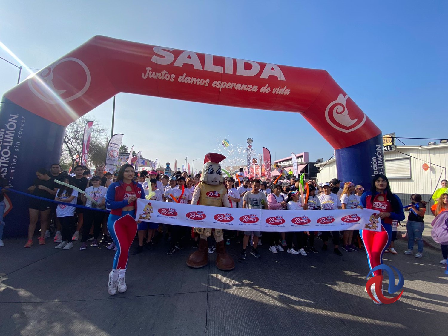 Diez mil personas corrieron con color en Tijuana