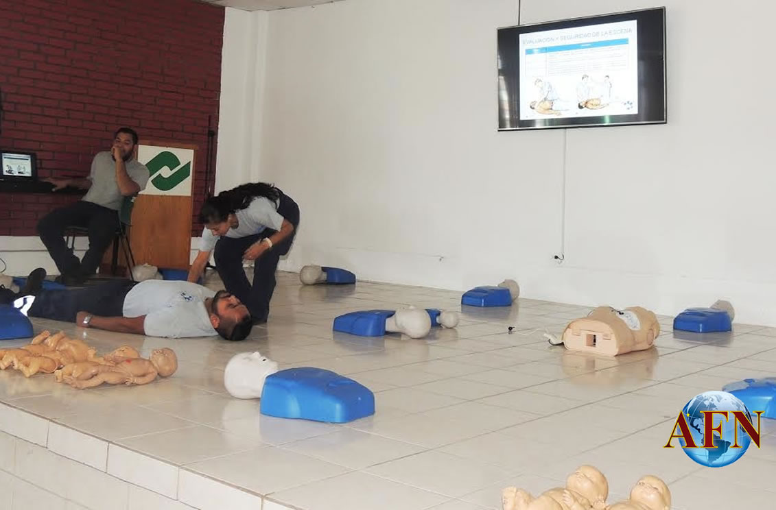 Imparten curso de soporte vital básico