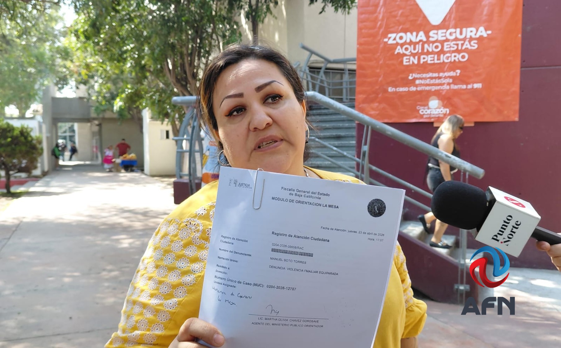 Padres exigen destituir a una maestra, denuncian agresión y maltratos a alumnos