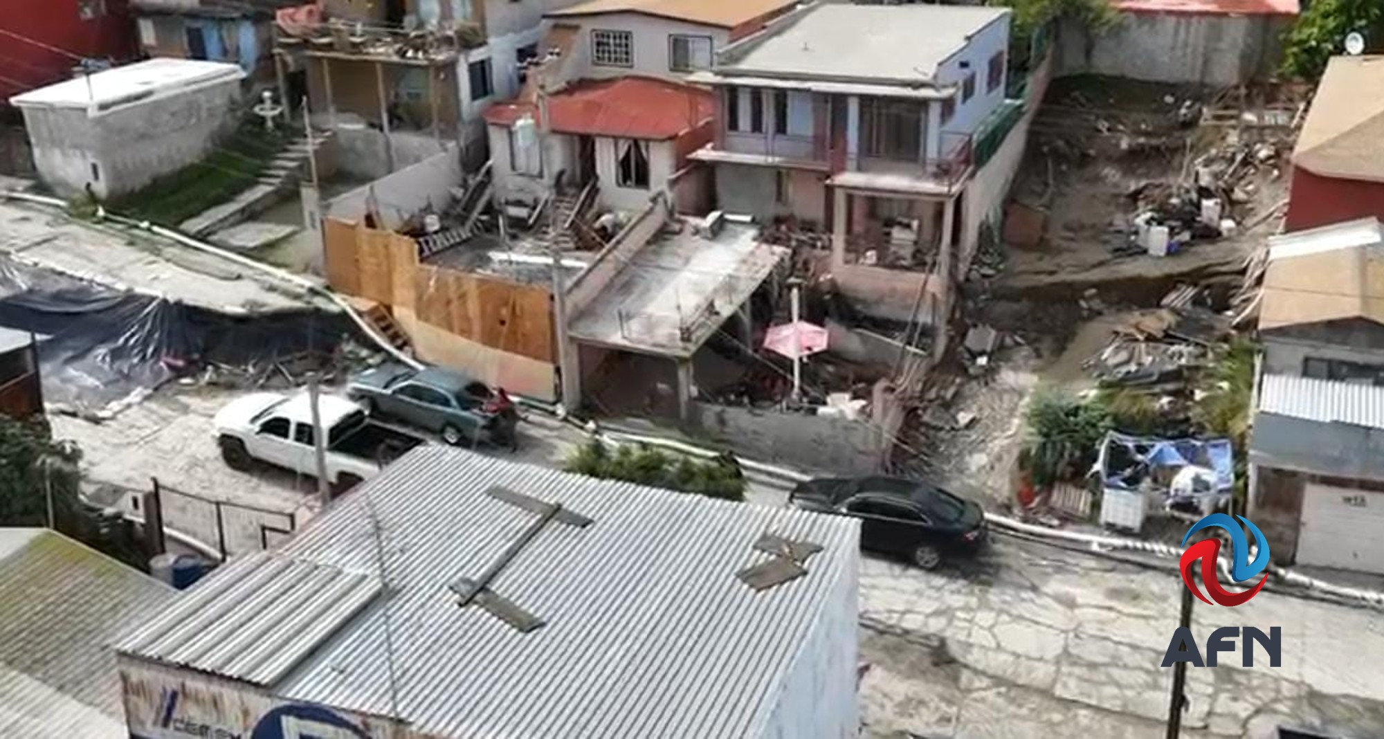 Vigila Protección Civil el deslizamiento activo de la Sánchez Taboada