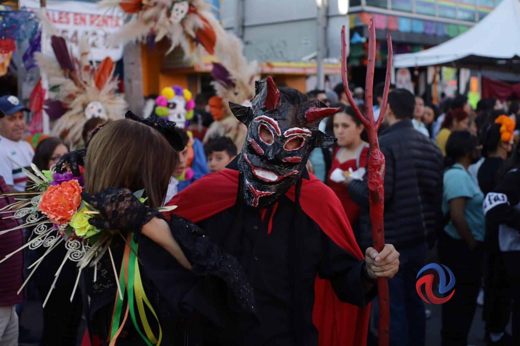 Celebraron Día de Muertos con colorido desfile en Zona Centro