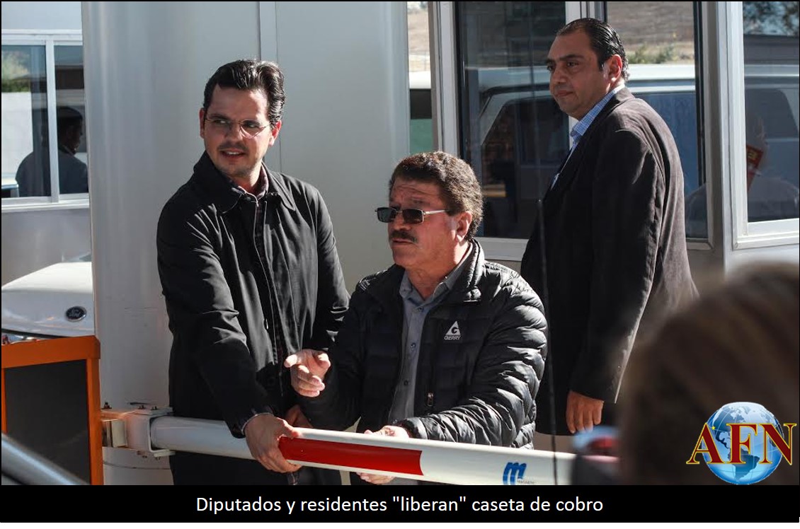 Diputados y residentes liberan caseta de cobro