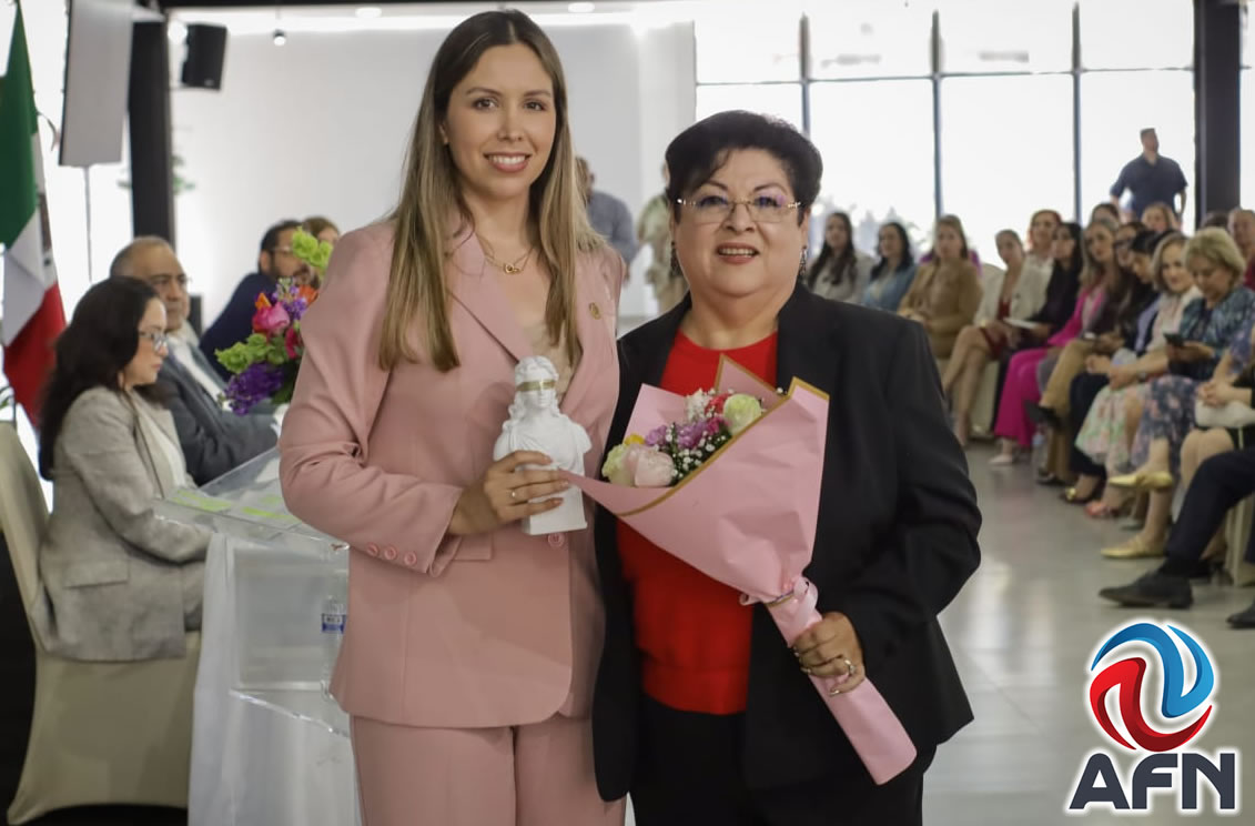 Reconocen a Dora Elena Cortés con Premio a la Trayectoria Periodística