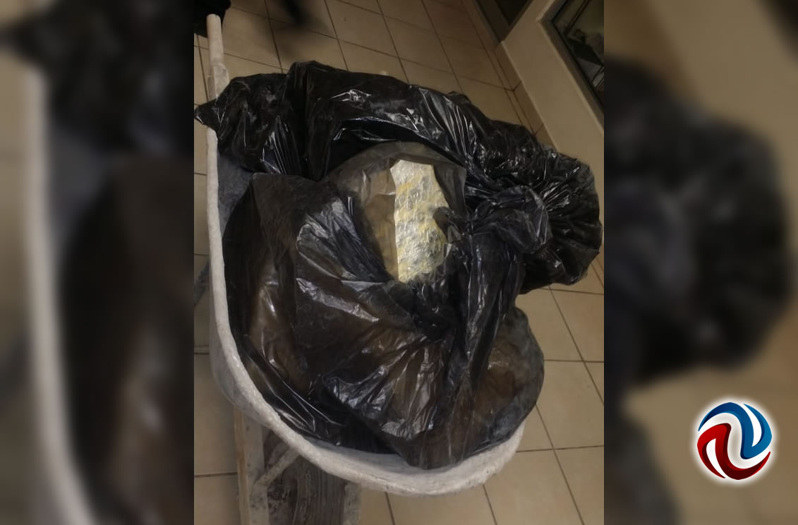 Detiene la municipal a presuntos narcomenudistas