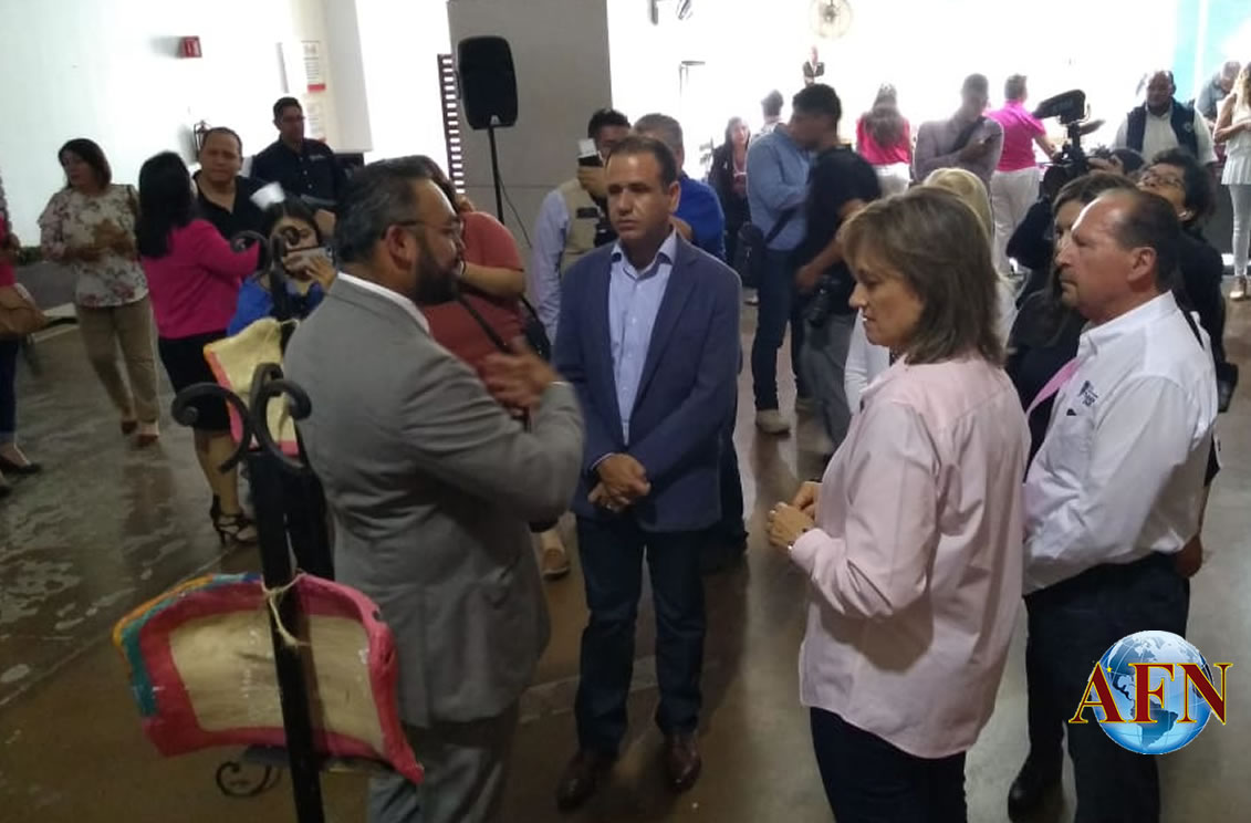 Inauguran exposición Bustos de Vida