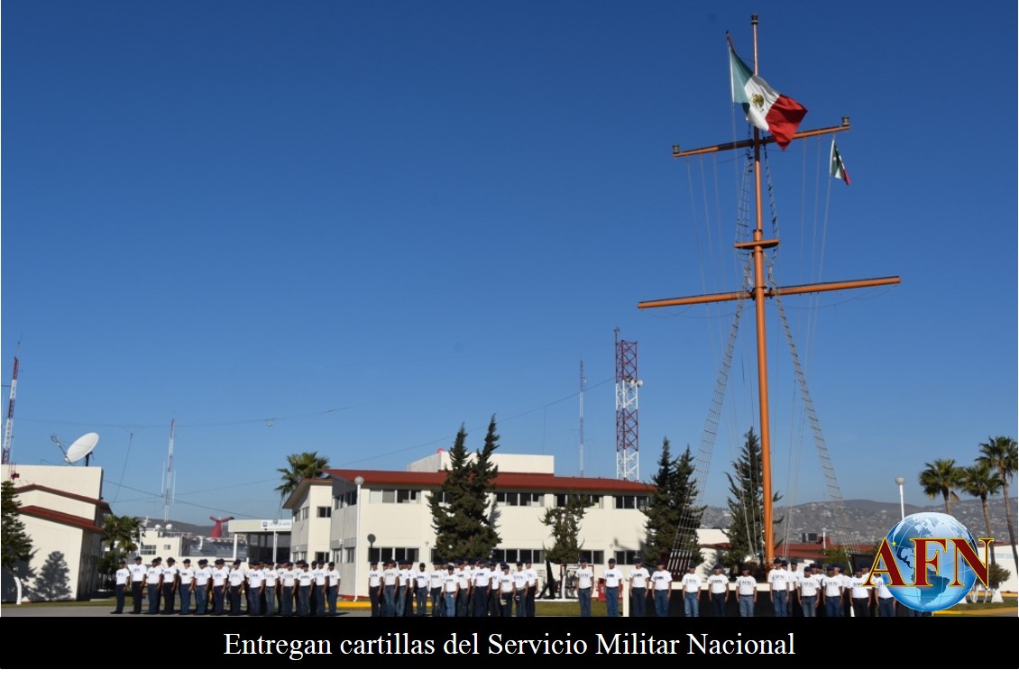 Entregan cartillas del Servicio Militar Nacional