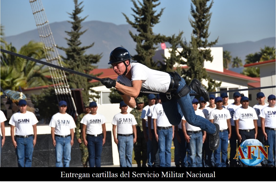 Entregan cartillas del Servicio Militar Nacional