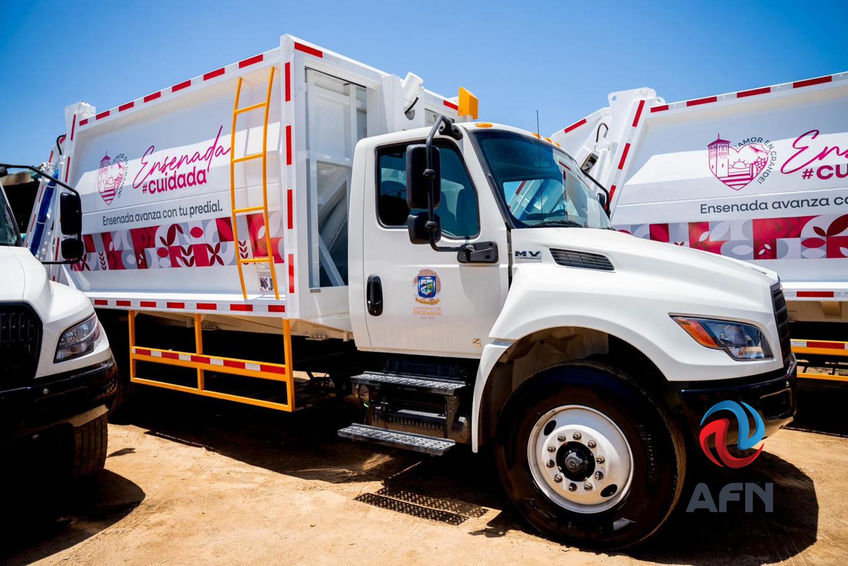 Entregó Claudia Agatón nuevo equipamiento para servicios de limpieza de Ensenada