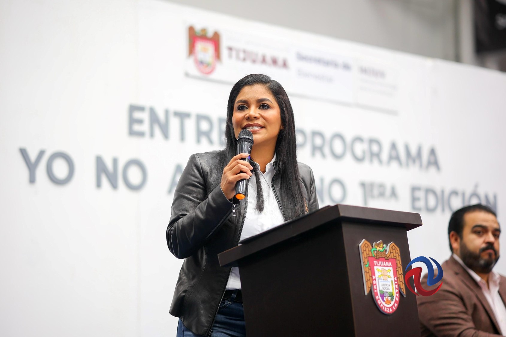 Recibieron apoyos escolares estudiantes de secundaria y preparatoria