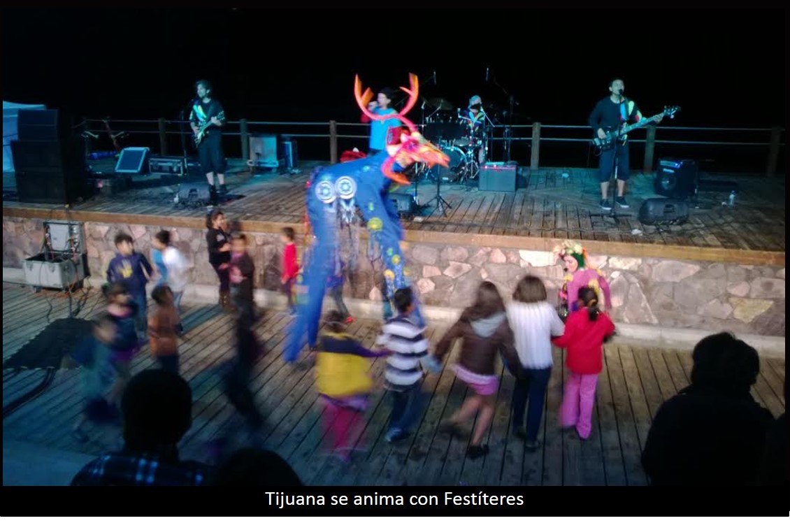 Titiriteros animan con Festíteres