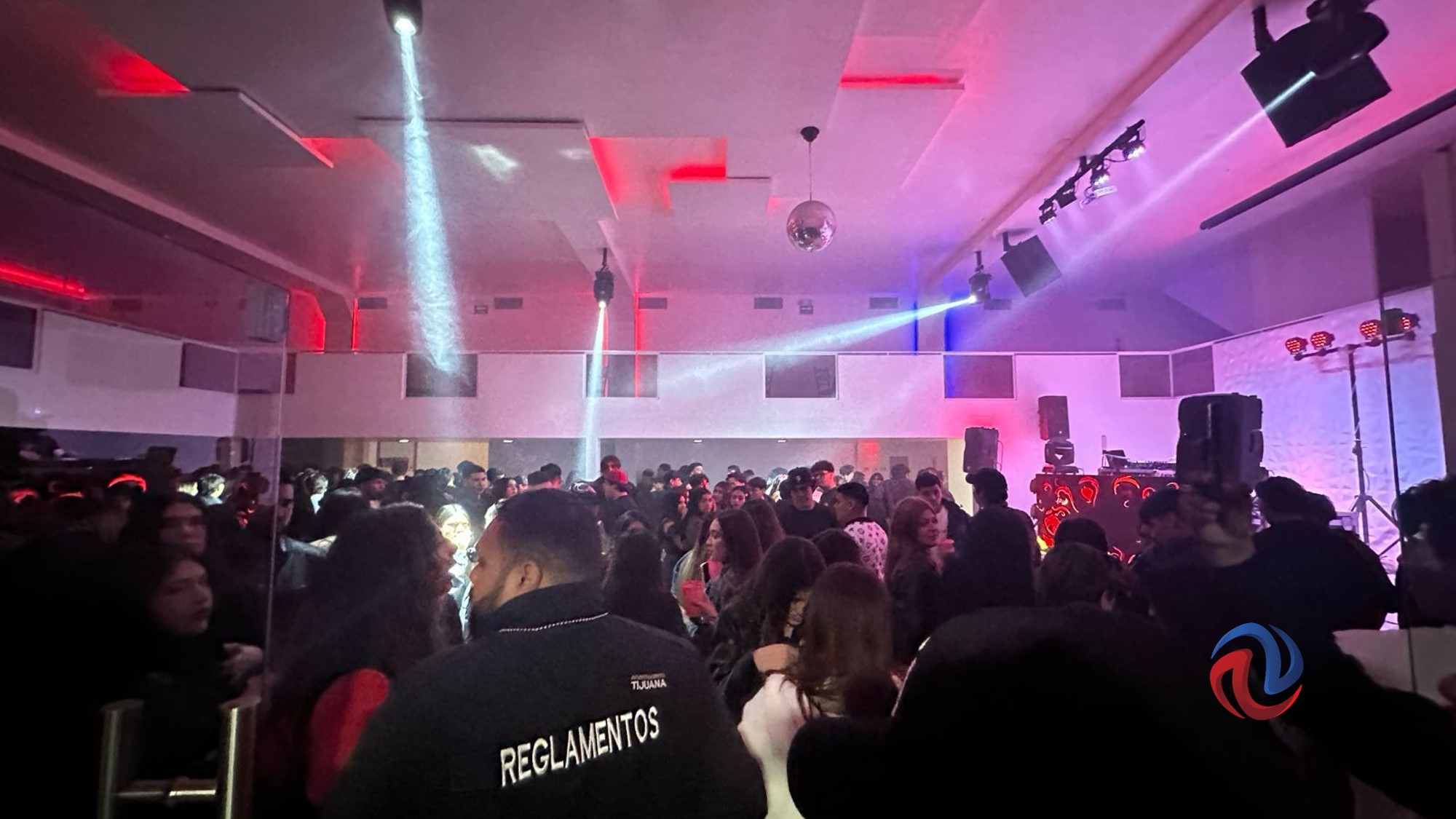 Suspenden tercera fiesta clandestina, en la que había menores