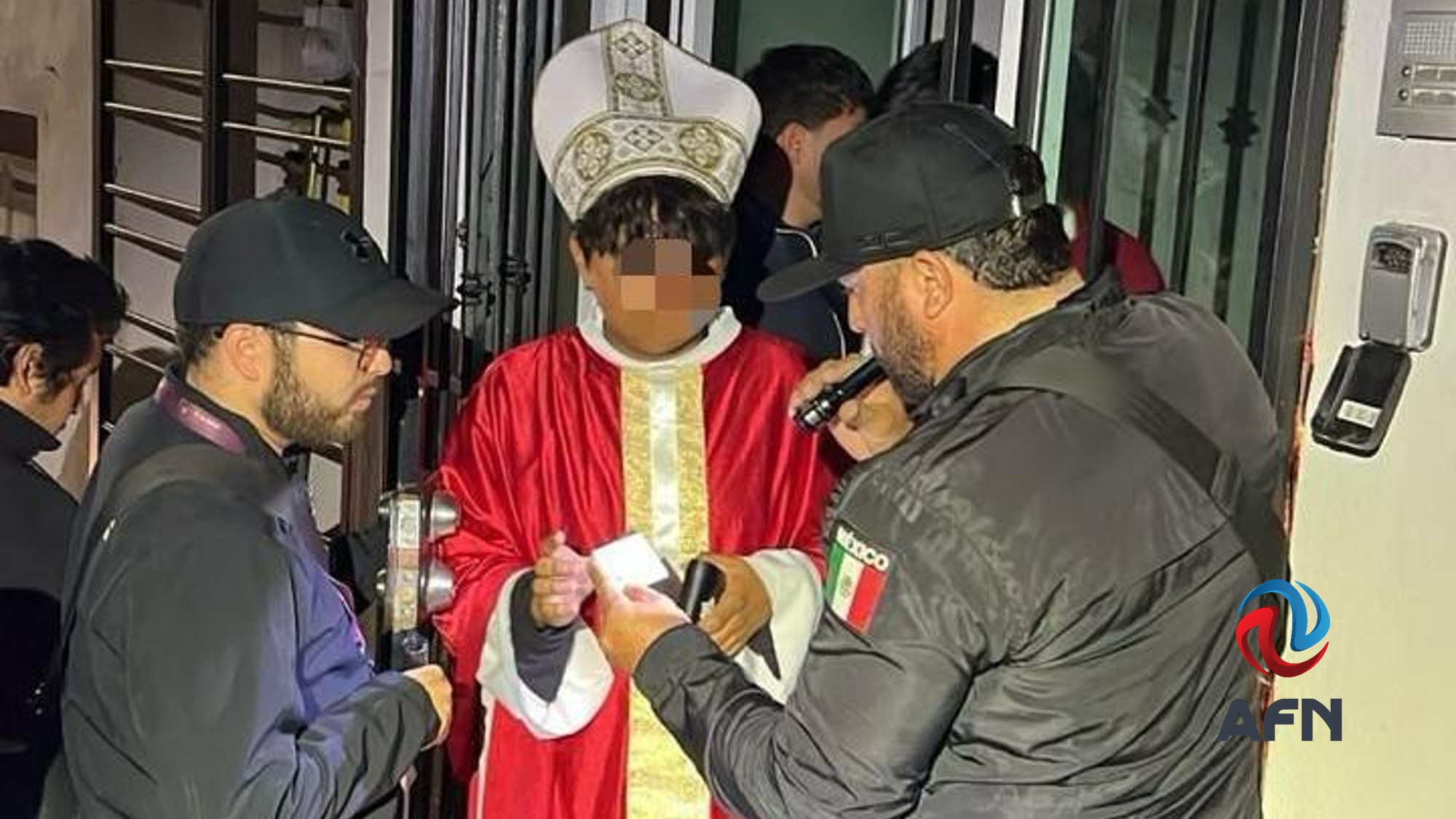 Clausuran fiesta clandestina con menores de edad en la Torre Cosmopolitan