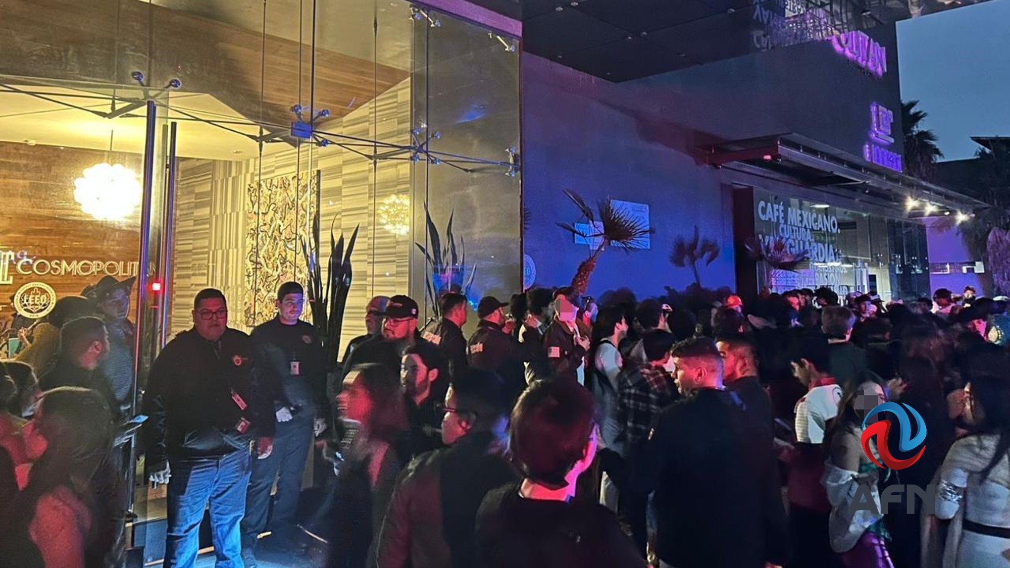 Clausuran fiesta clandestina con menores de edad en la Torre Cosmopolitan