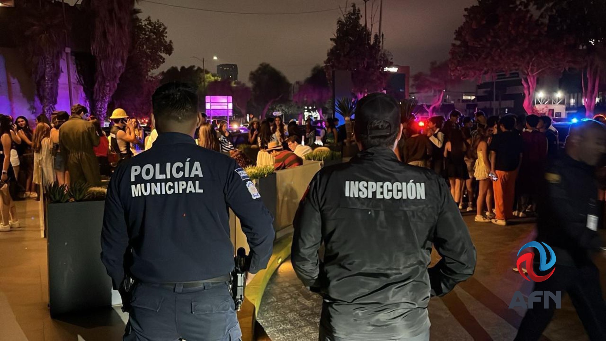 Clausuran fiesta clandestina con menores de edad en la Torre Cosmopolitan