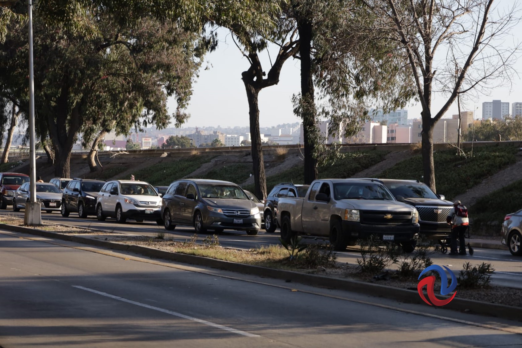 Se formaron largas filas para cruzar a EEUU por garita de San Ysidro
