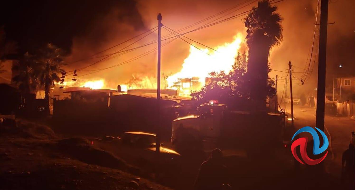 Diez casas se consumen por el fuego en Nueva Aurora