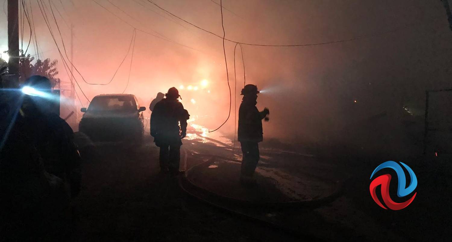 Diez casas se consumen por el fuego en Nueva Aurora