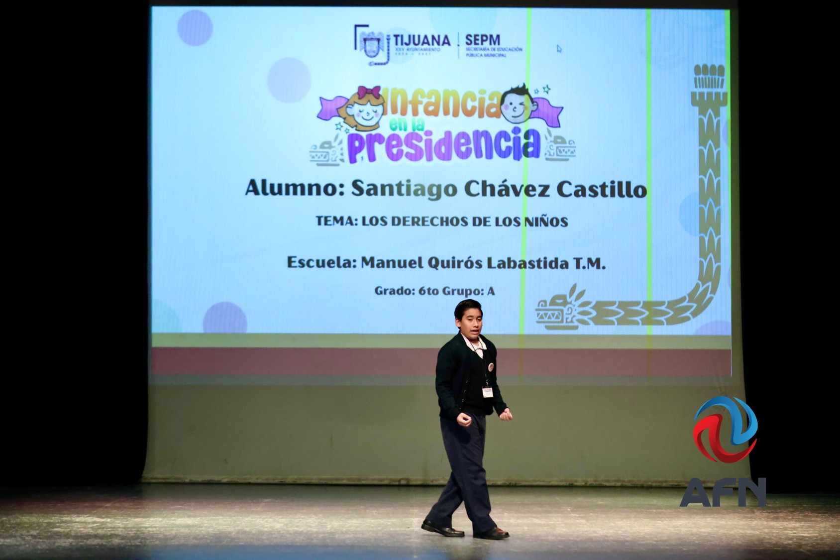 Nombran a niños funcionarios municipales honorarios