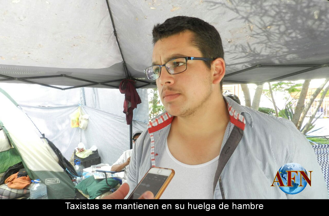 Taxistas se mantienen en su huelga de hambre