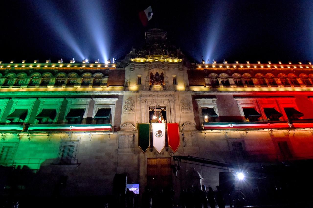 Da AMLO su último Grito en el Zócalo
