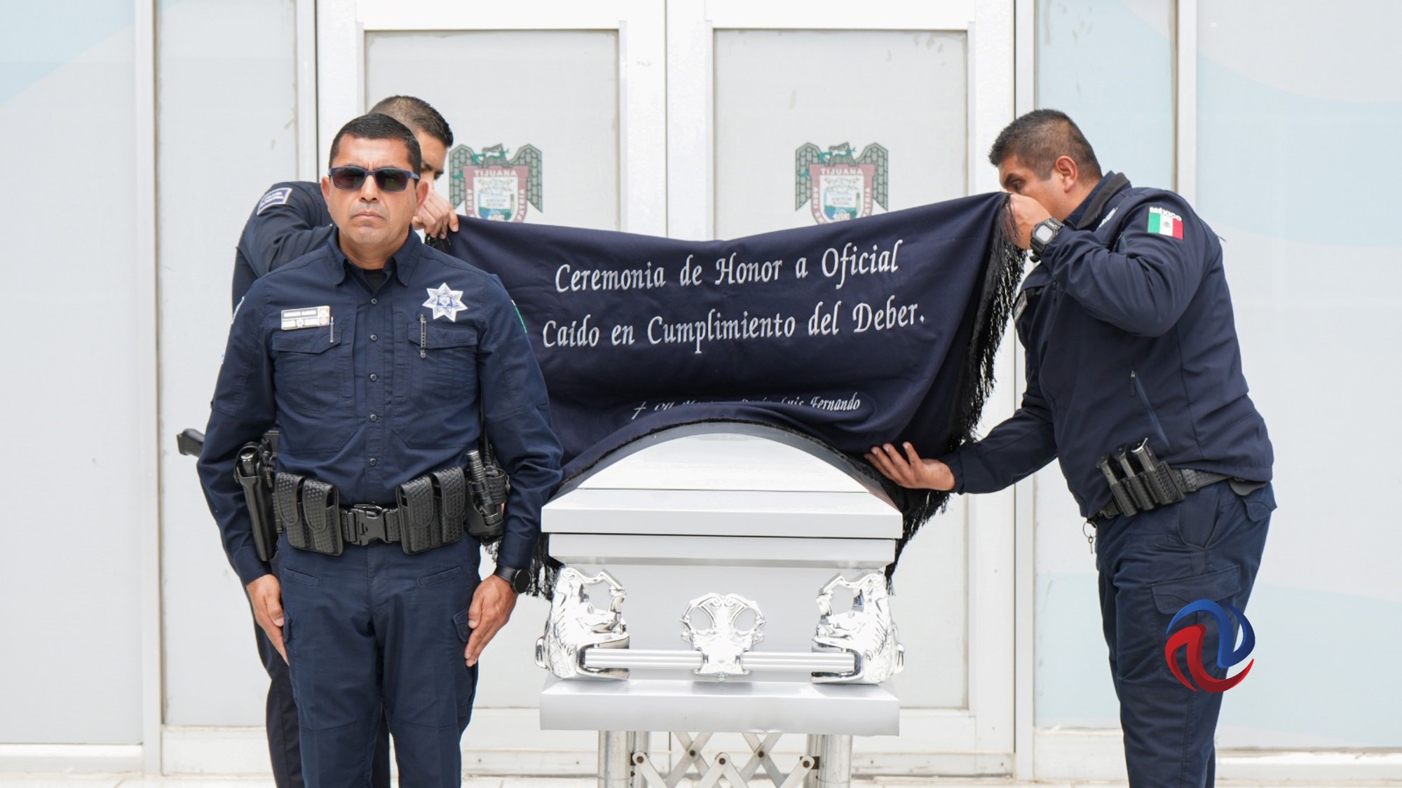 Despiden con honores a elemento de la Policía Auxiliar 