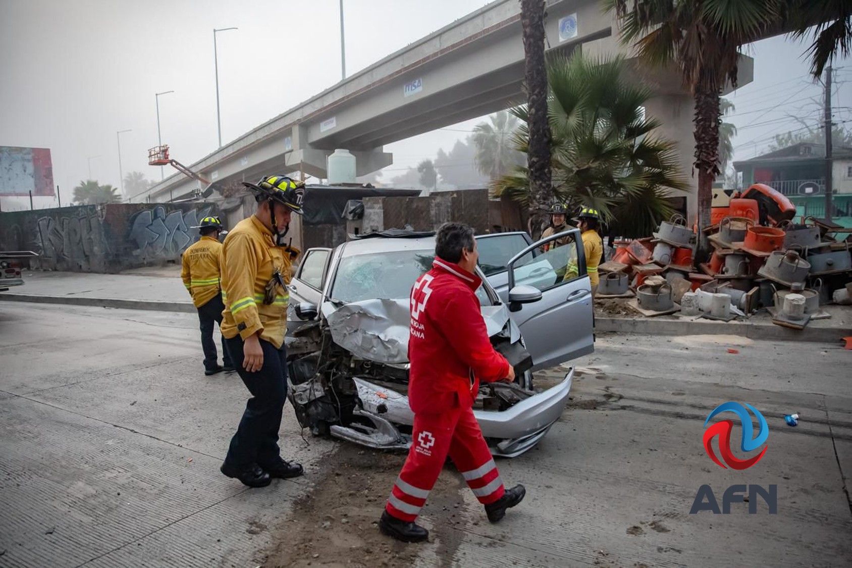 Automovilista se impactó contra muro del Viaducto Elevado