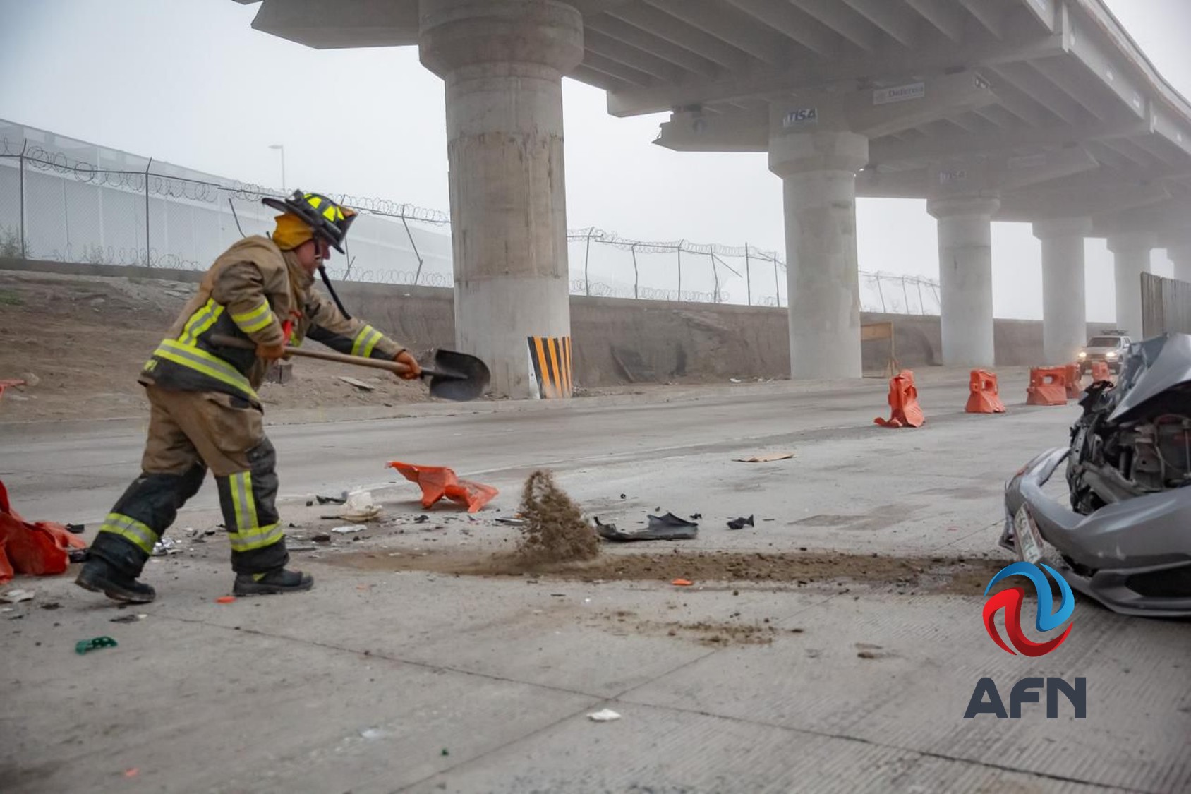 Automovilista se impactó contra muro del Viaducto Elevado