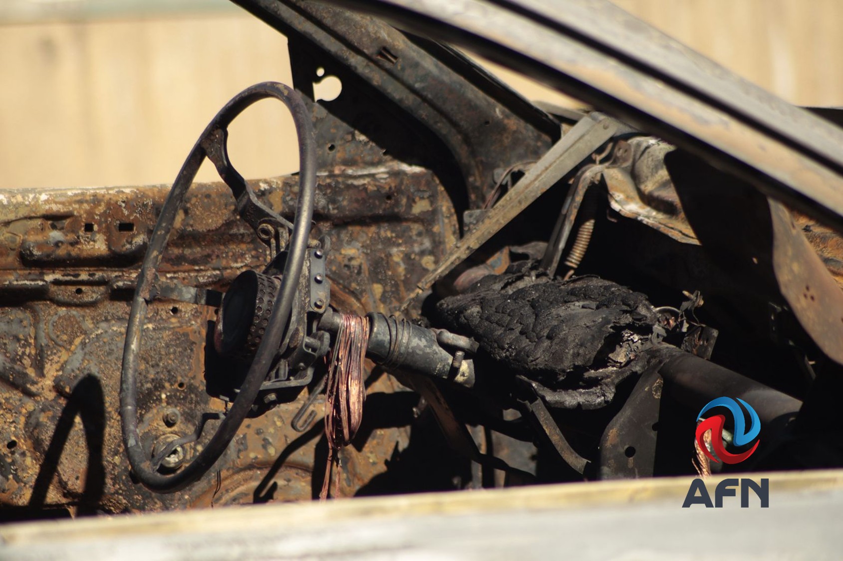 Incendian vehículos en carreteras de BC tras muerte de El Mencho