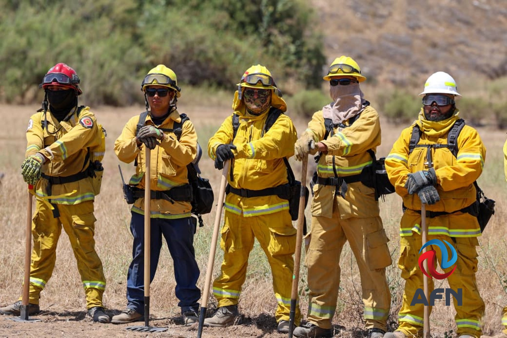 Refuerzan combate a incendios forestales en BC