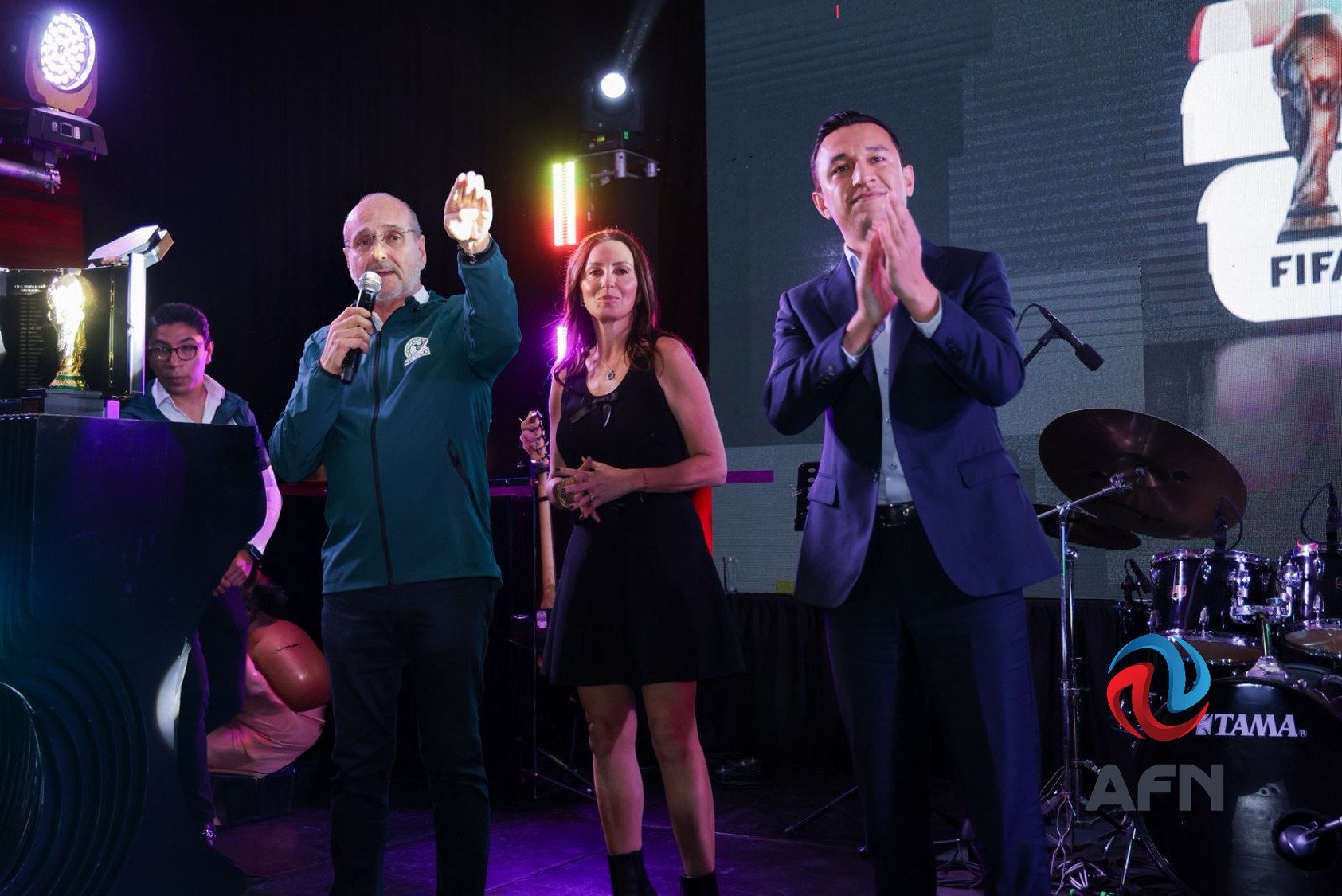 Líderes empresariales y creativos participan en el encuentro UPFRONT 2026