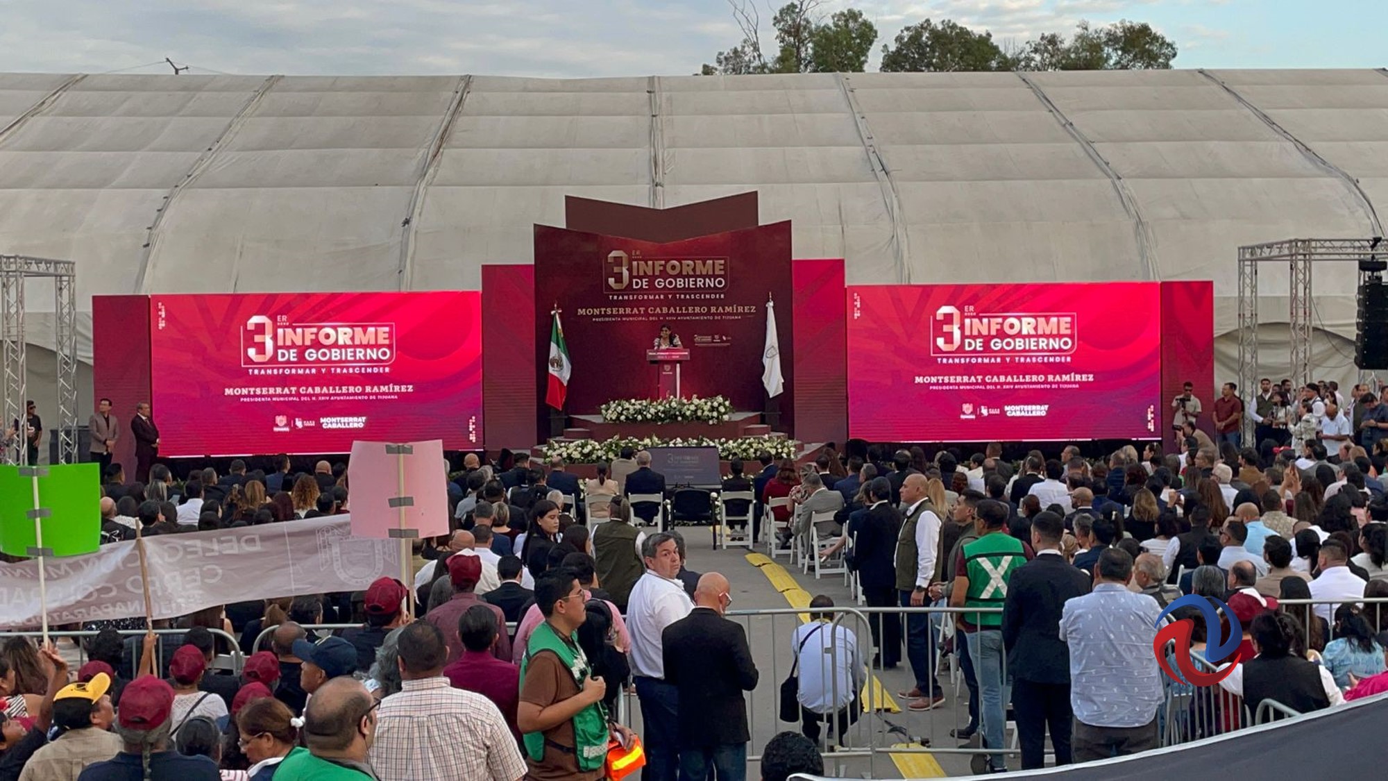 Se despide Monserrat en su tercer informe