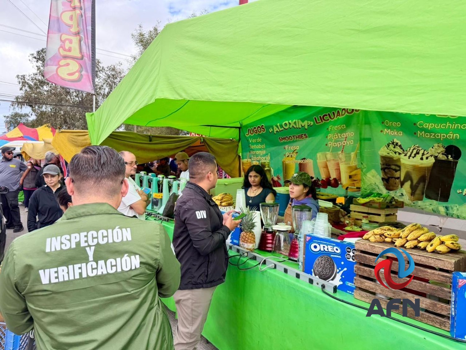 Despliegan operativos de inspección a comercio ambulante