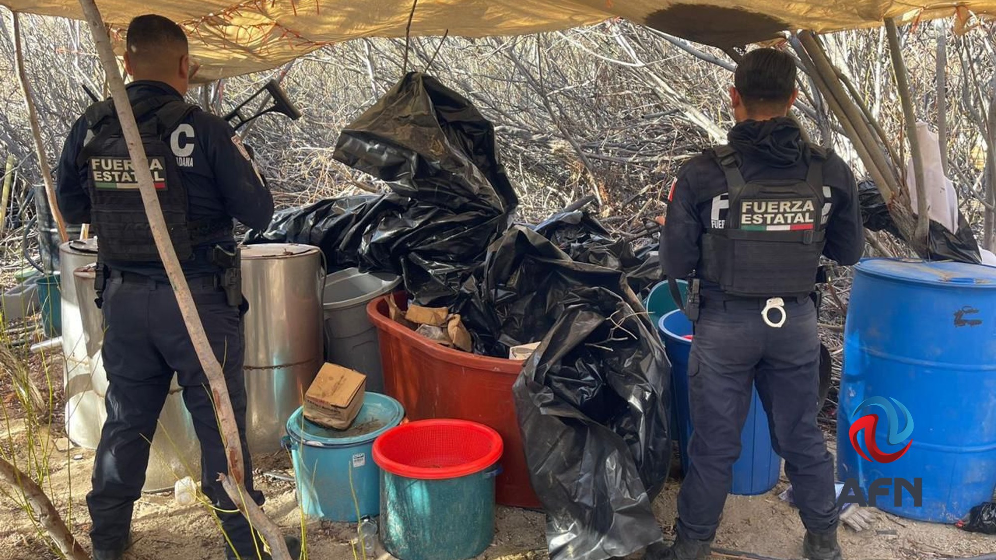 Hallan laboratorio clandestino en poblado de Ensenada