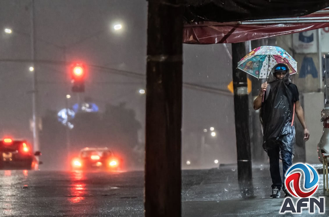 Lluvias provocaron encharcamientos y tráfico lento en la ciudad