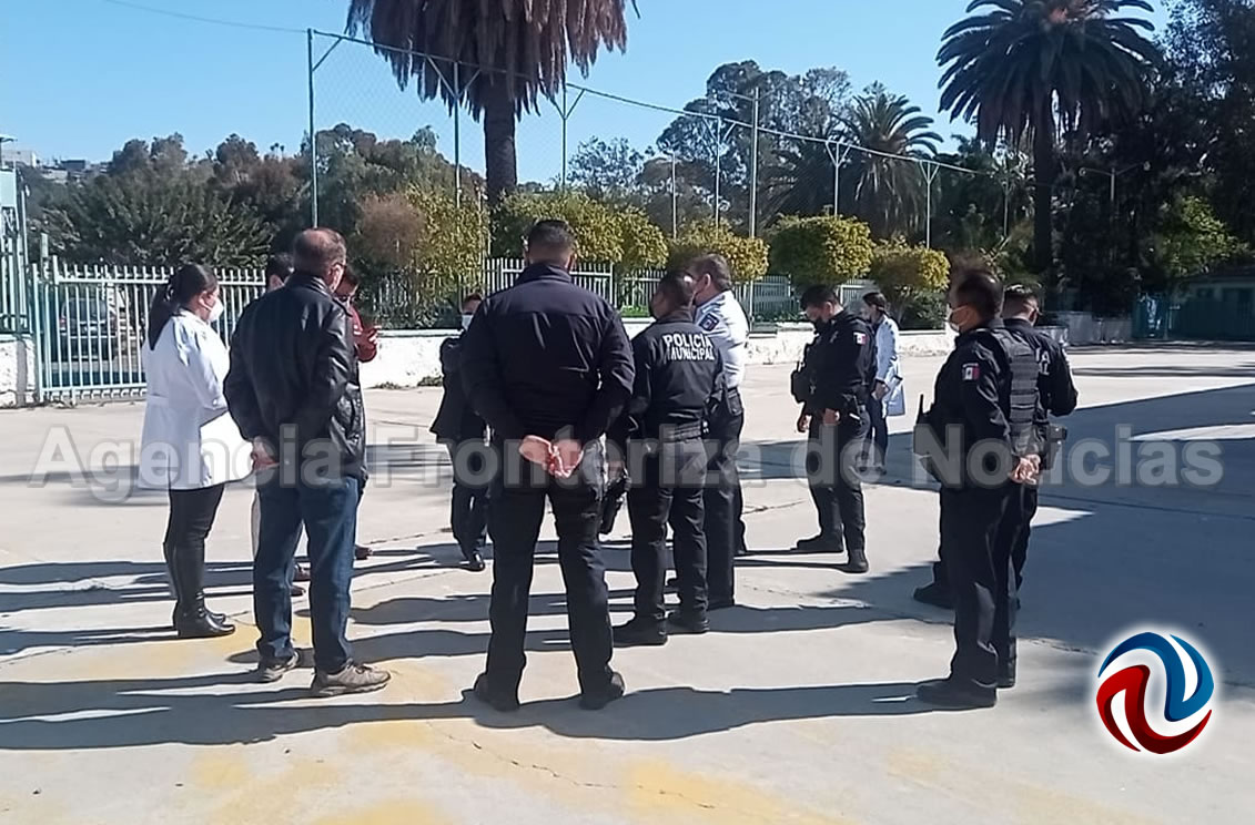 Establecen logística de vacunación en Preparatoria Lázaro Cárdenas 