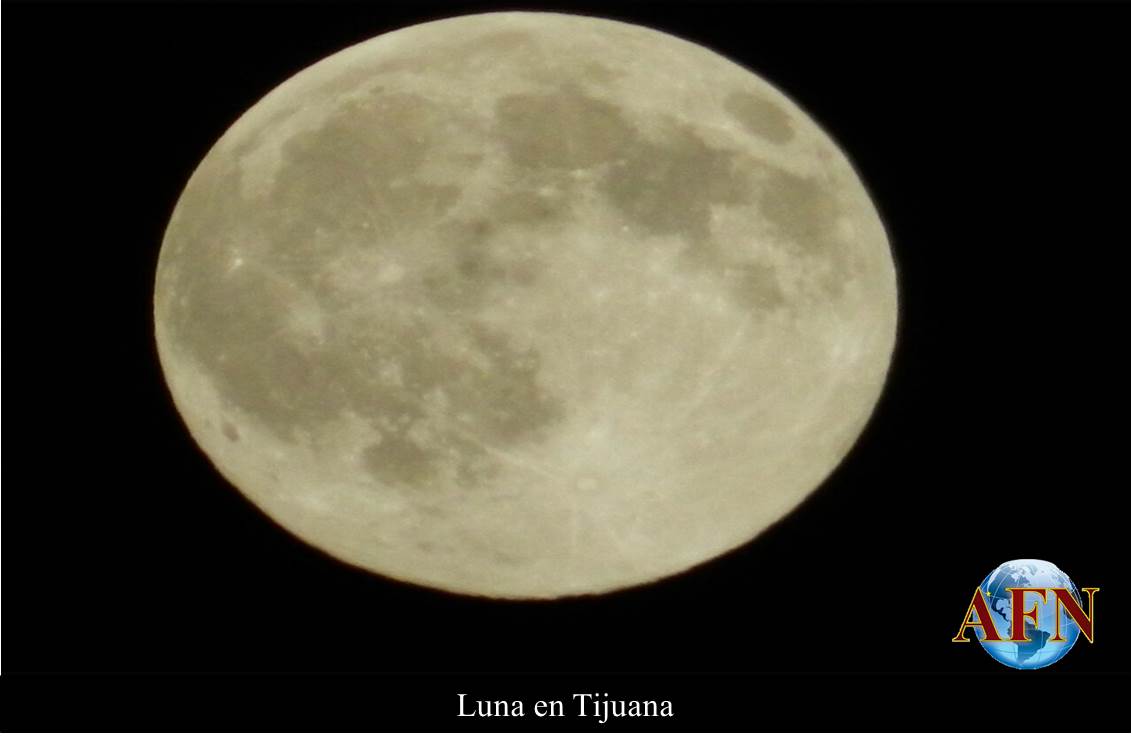Luna en Tijuana 