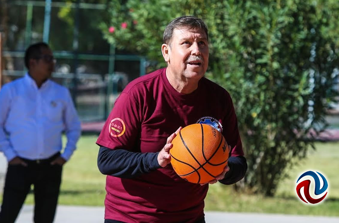 Maestros jubilados de BC en el V Encuentro Deportivo y Cultural