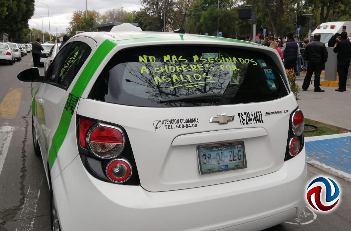 ¡No más choferes muertos! piden transportistas en manifestación