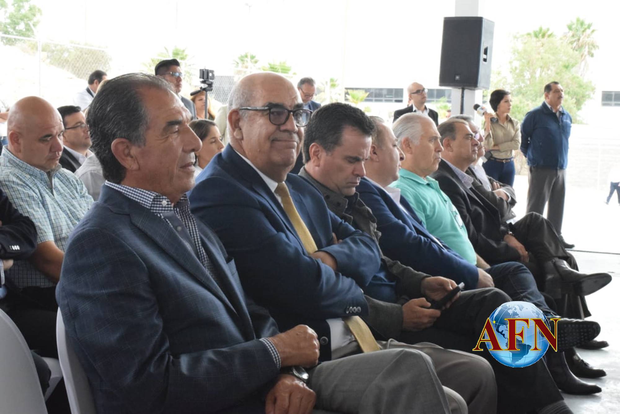 Bustamante exhibe al gobierno municipal