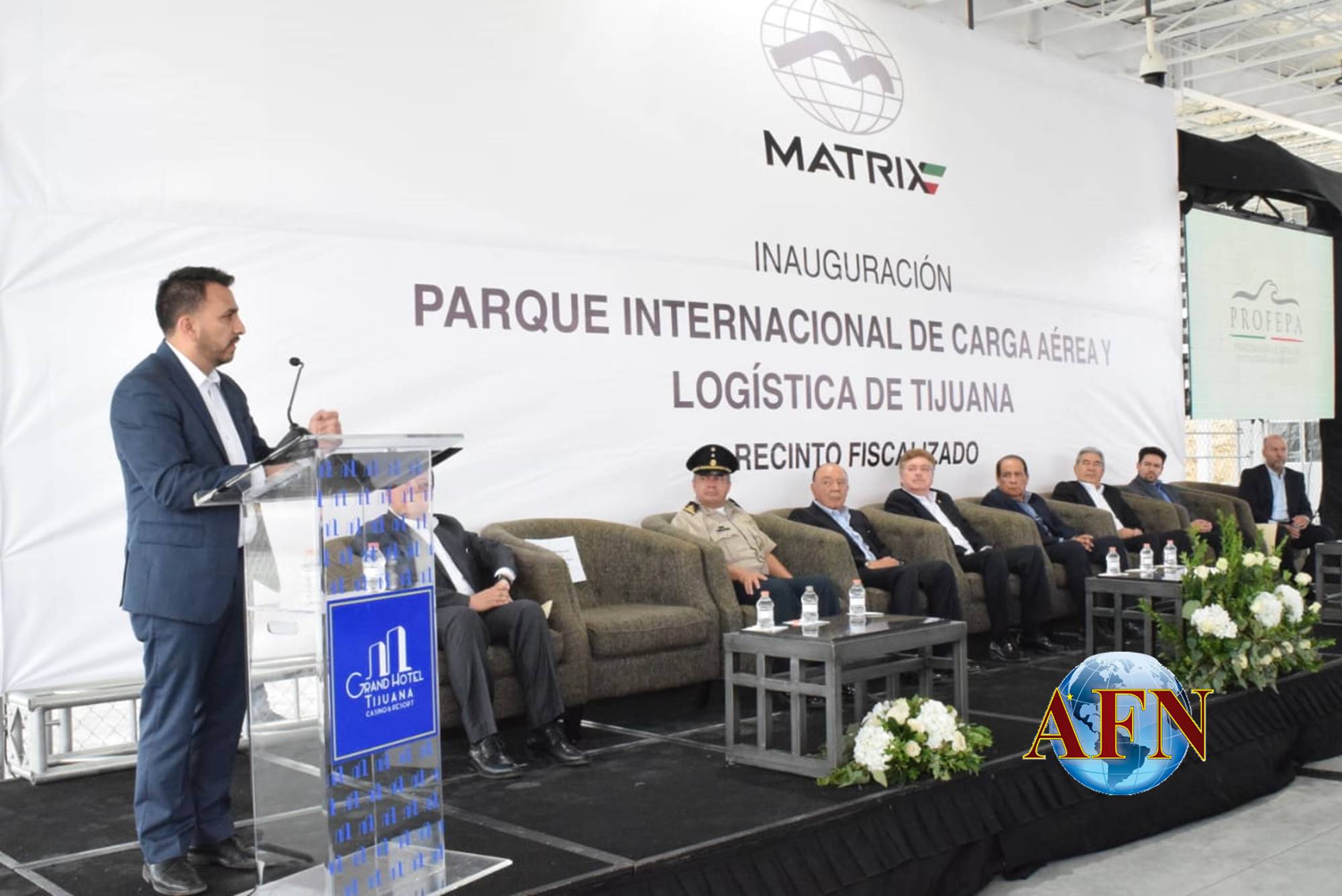 Bustamante exhibe al gobierno municipal