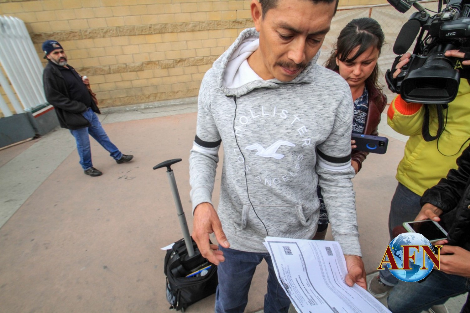 Regresa EU más migrantes; esperarán en Tijuana