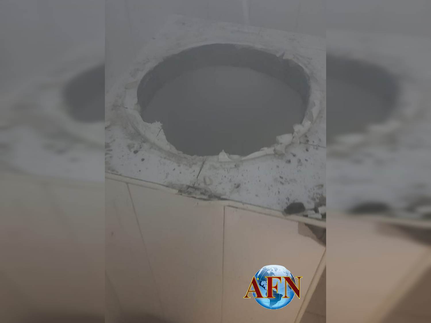 Migrantes se amotinan y prenden fuego en Inami