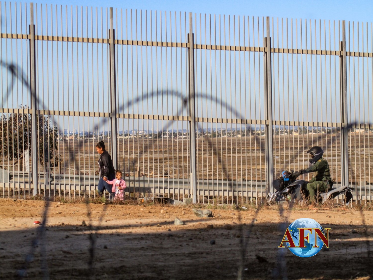 Se dispersan migrantes en Tijuana