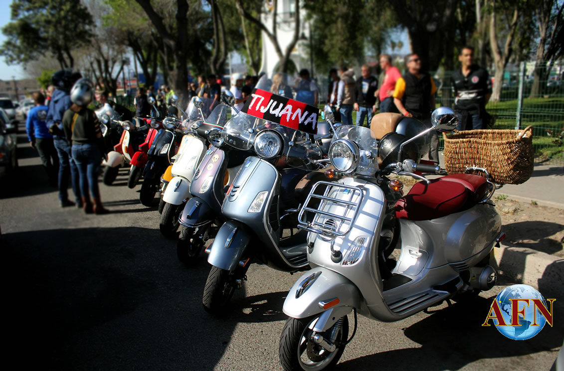 Exhiben 300 motos en paseo por Tijuana