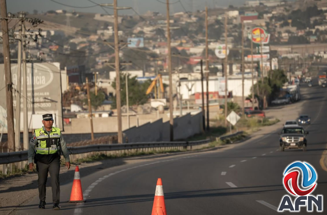 Murió una pareja tras volcar un vehículo en la libre Tijuana-Tecate