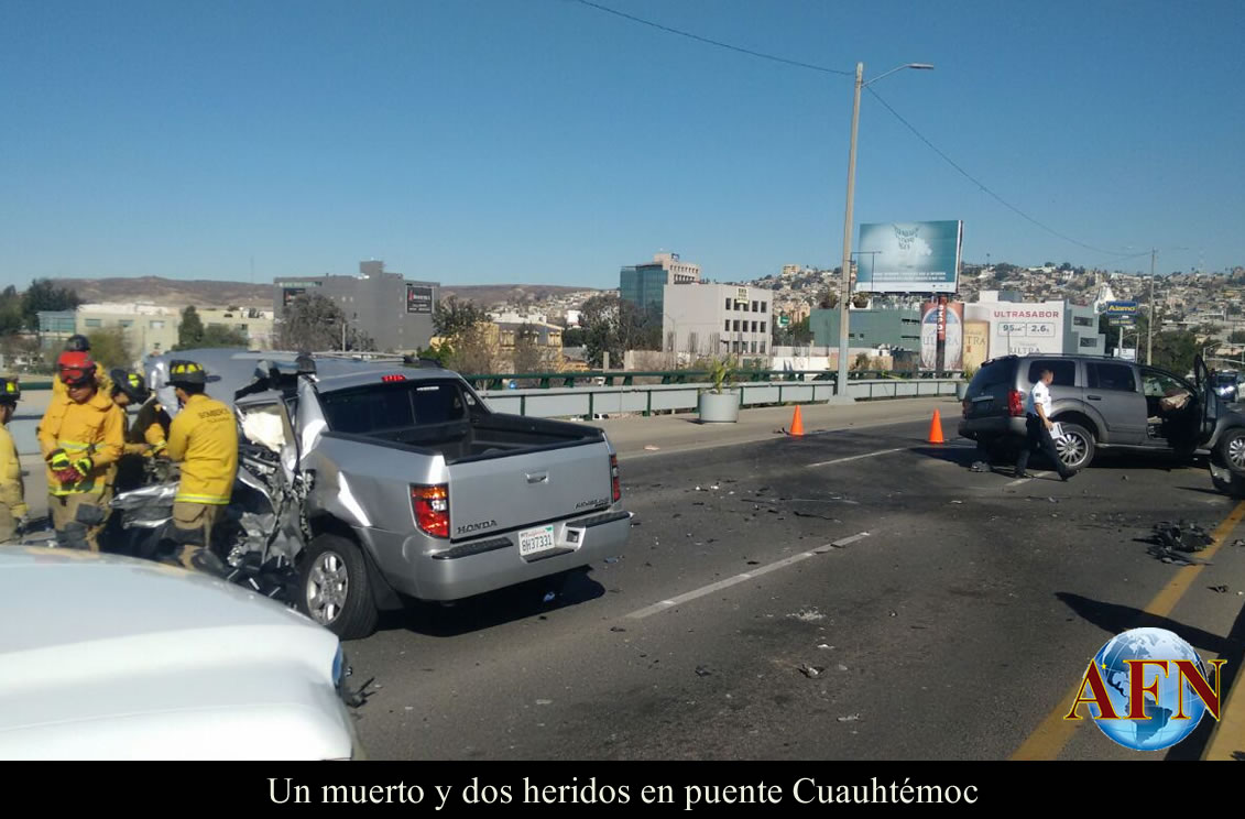Un muerto y dos heridos en puente Cuauhtémoc